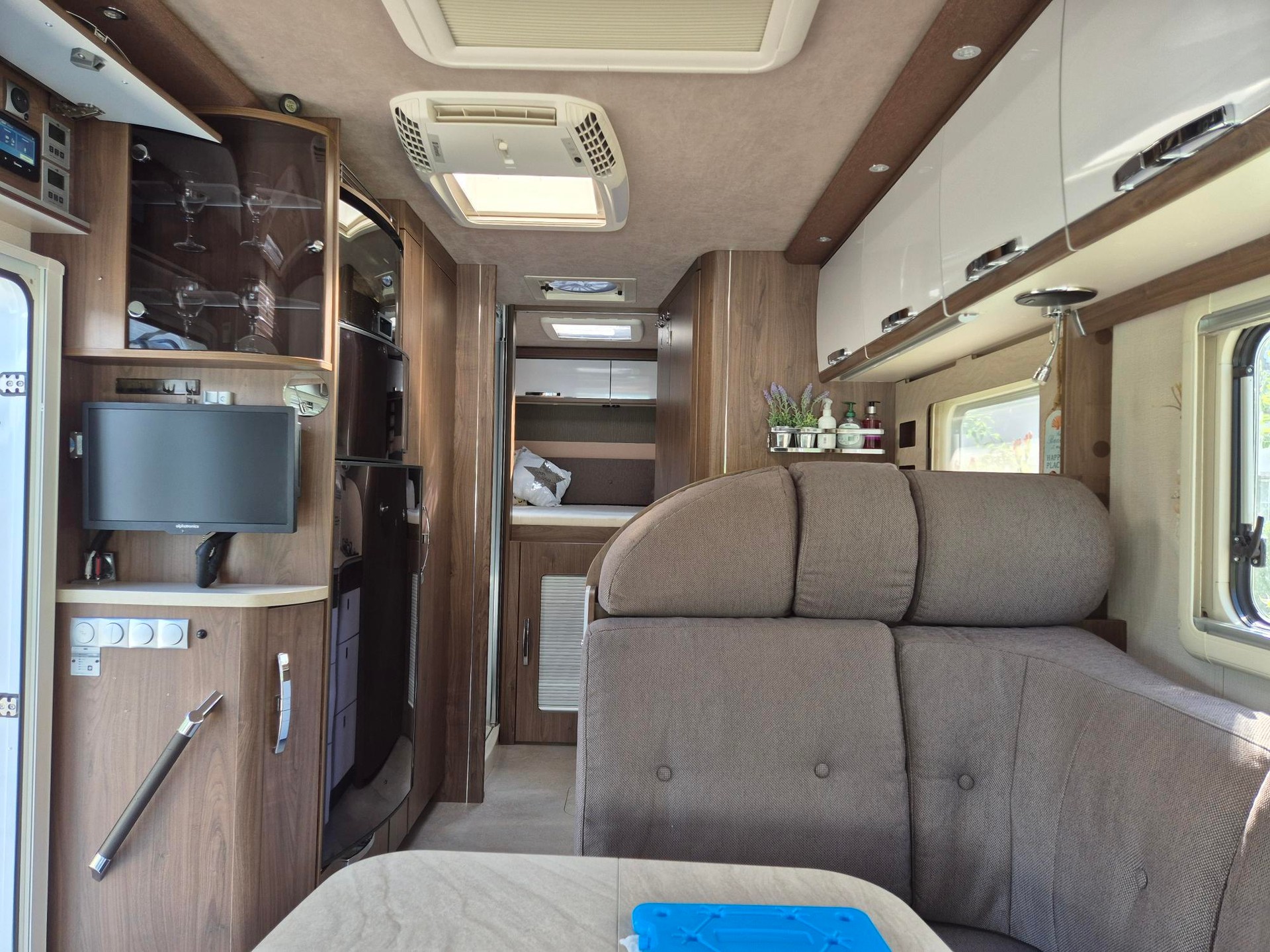 FRANKIA F-Line I 740 BD EA-image-18