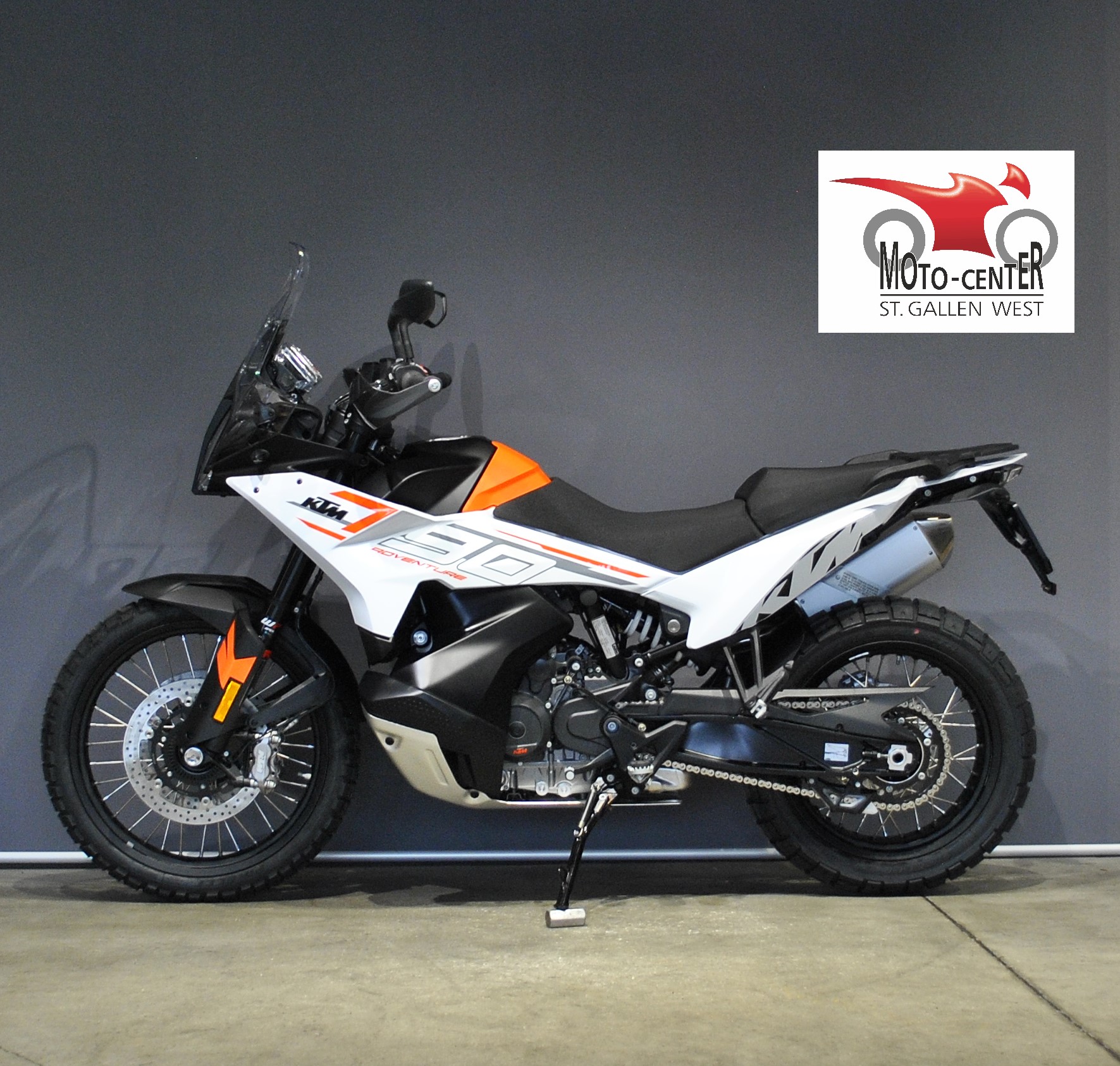 KTM 790 Adventure-image-2