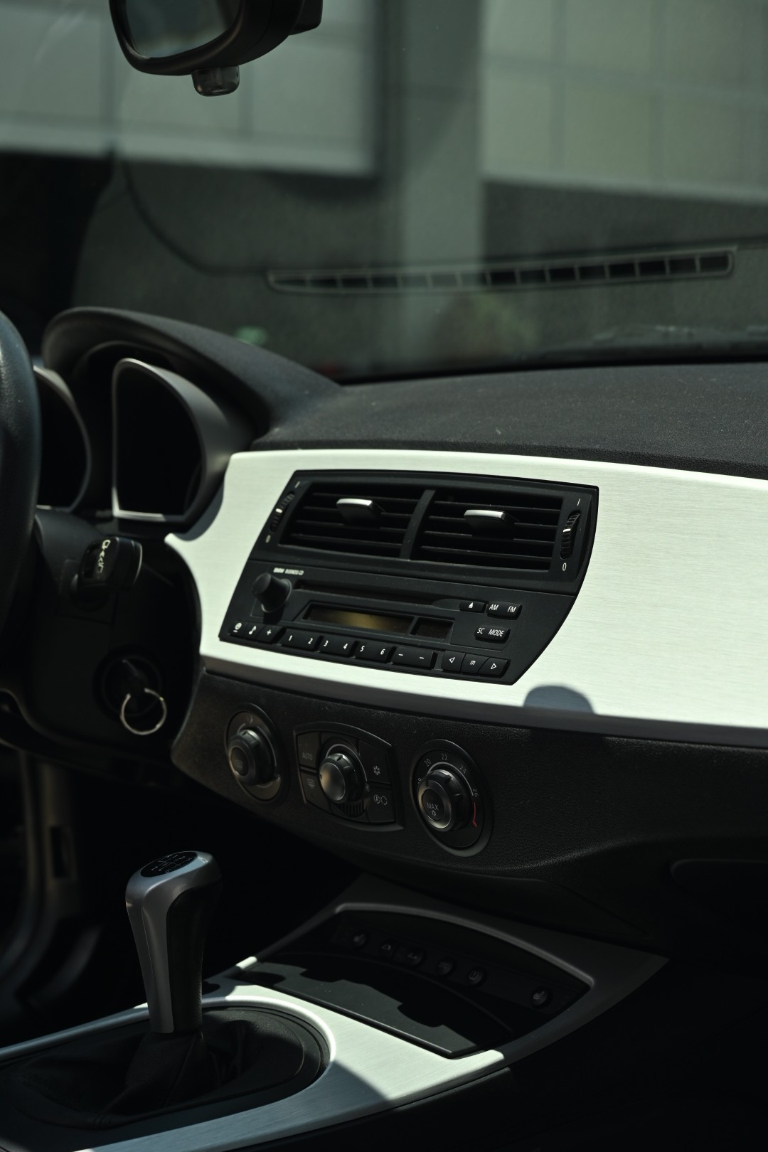 BMW Z4 2.5si Roadster-image-11
