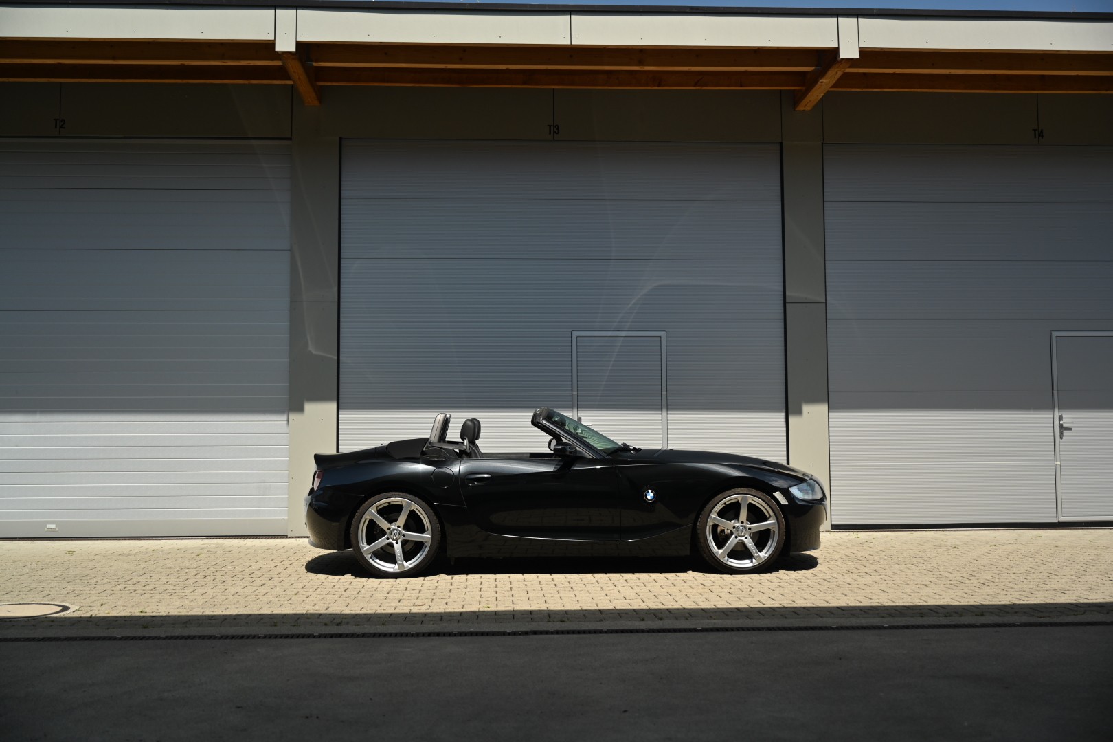 BMW Z4 2.5si Roadster-image-3