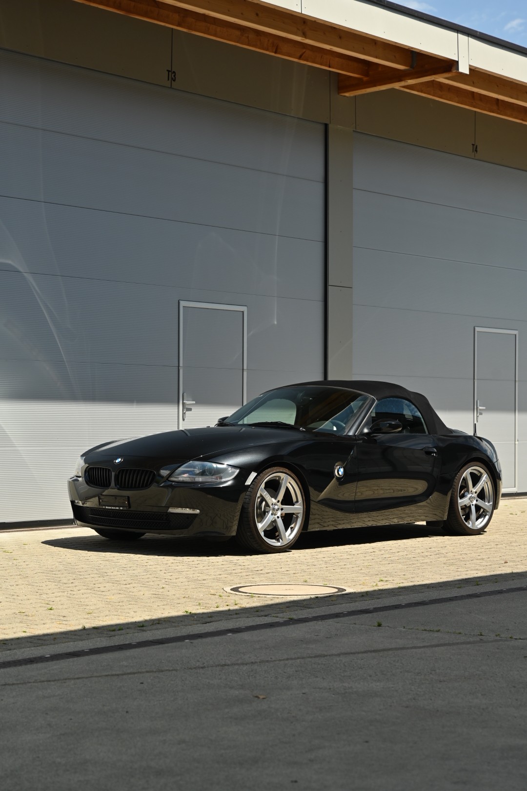 BMW Z4 2.5si Roadster-image-1