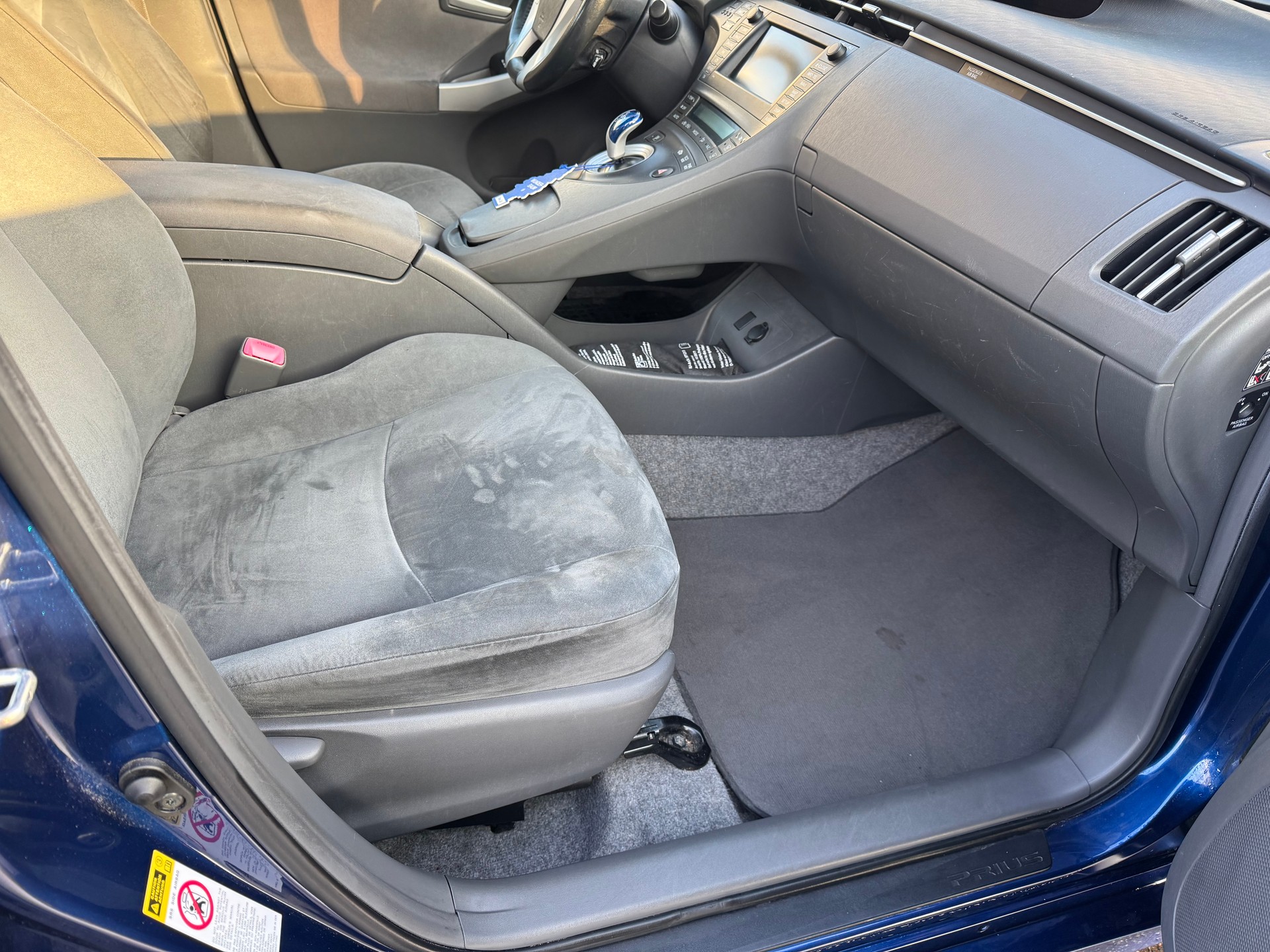 TOYOTA Prius 1.8 16V HSD Sol Premium-image-9