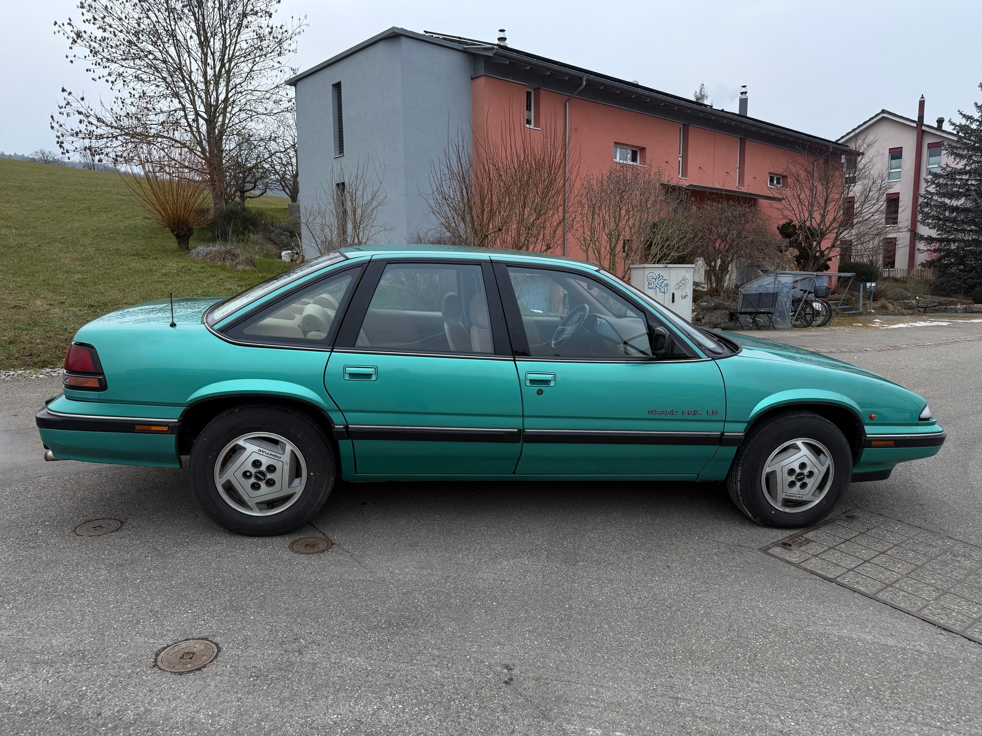 PONTIAC Grand-Prix 3.1 LE-image-2