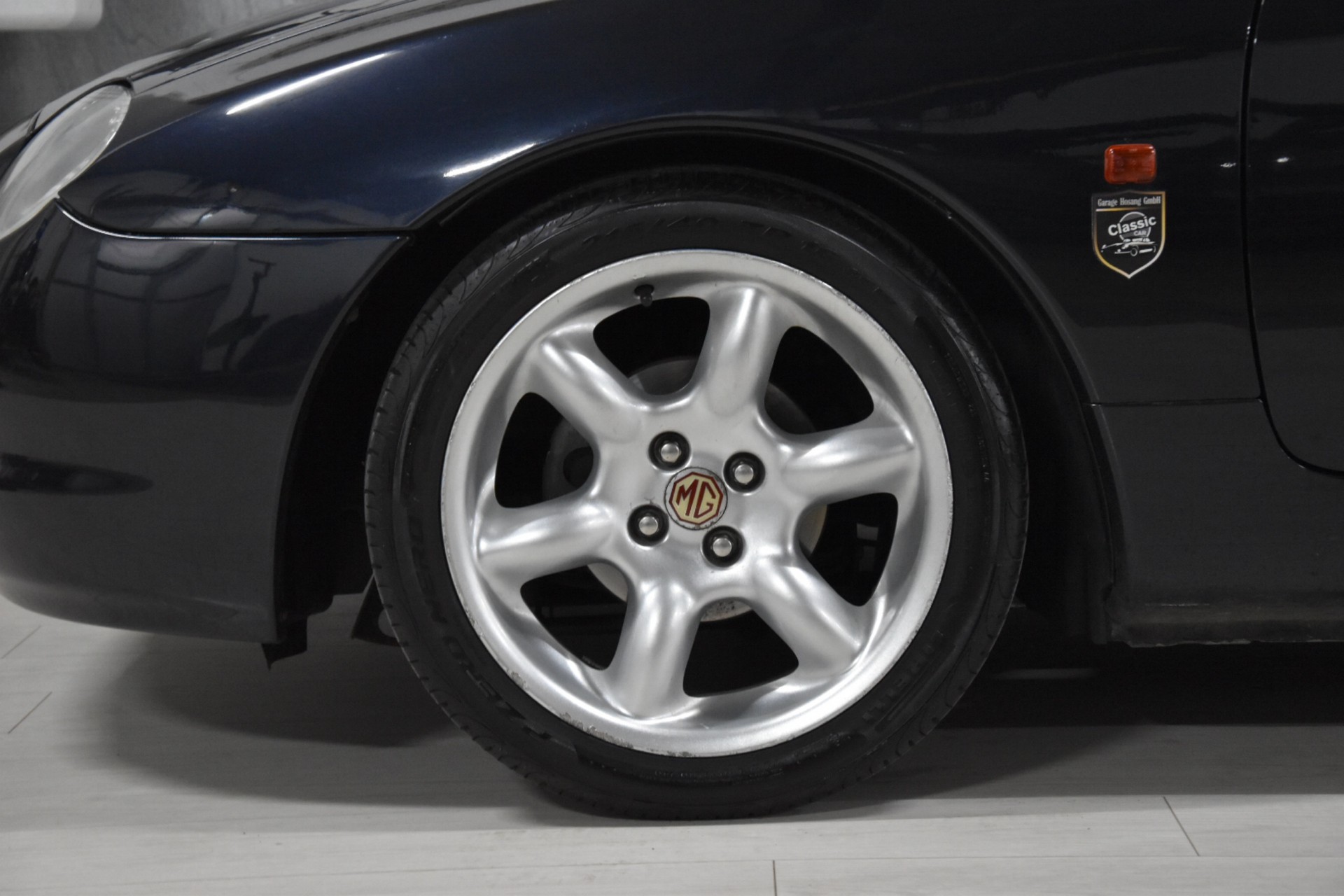 MG MGF 1.8i VVC-showroom-element-2