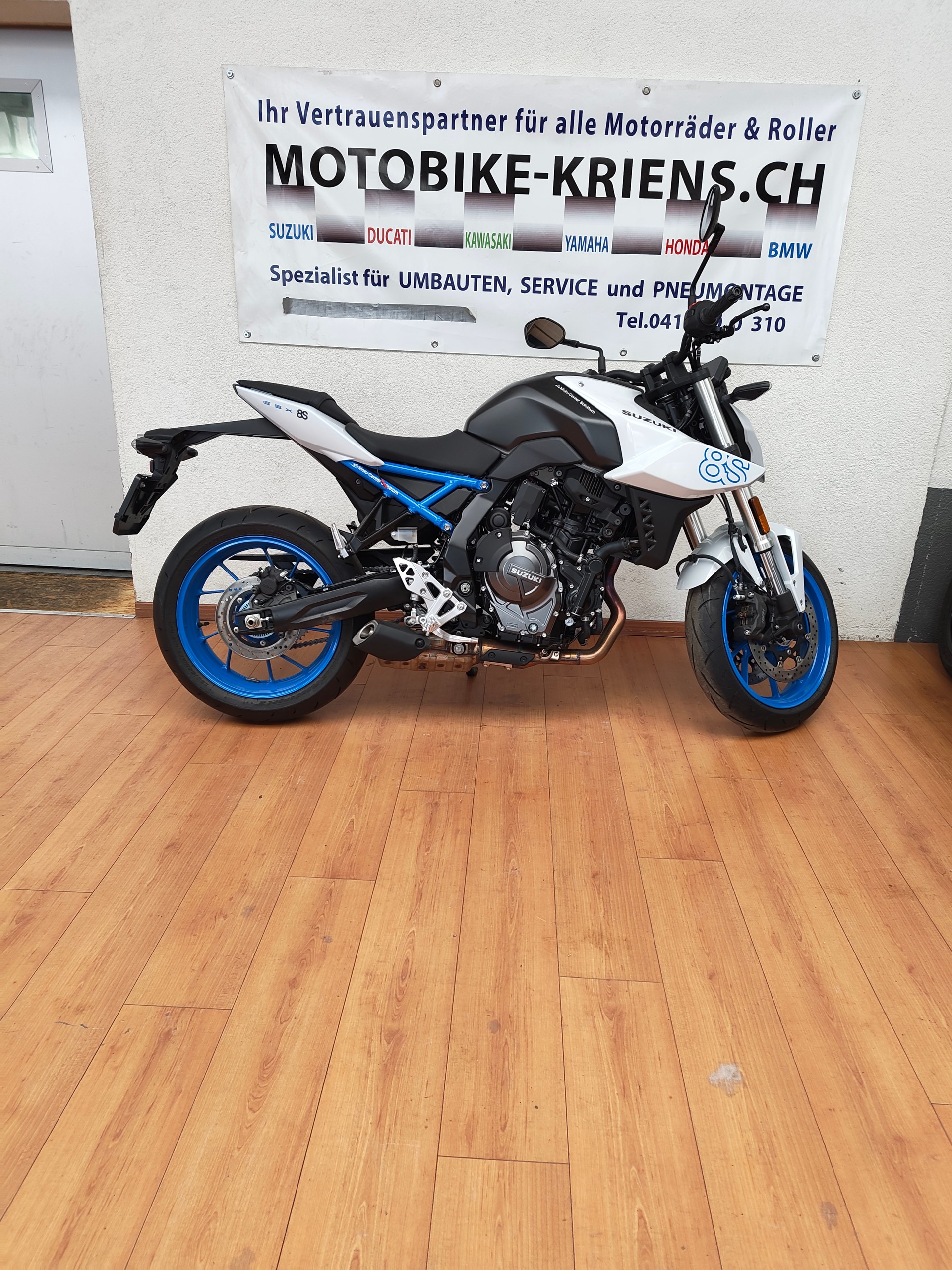 SUZUKI GSX 8 S (35kW)-image-2