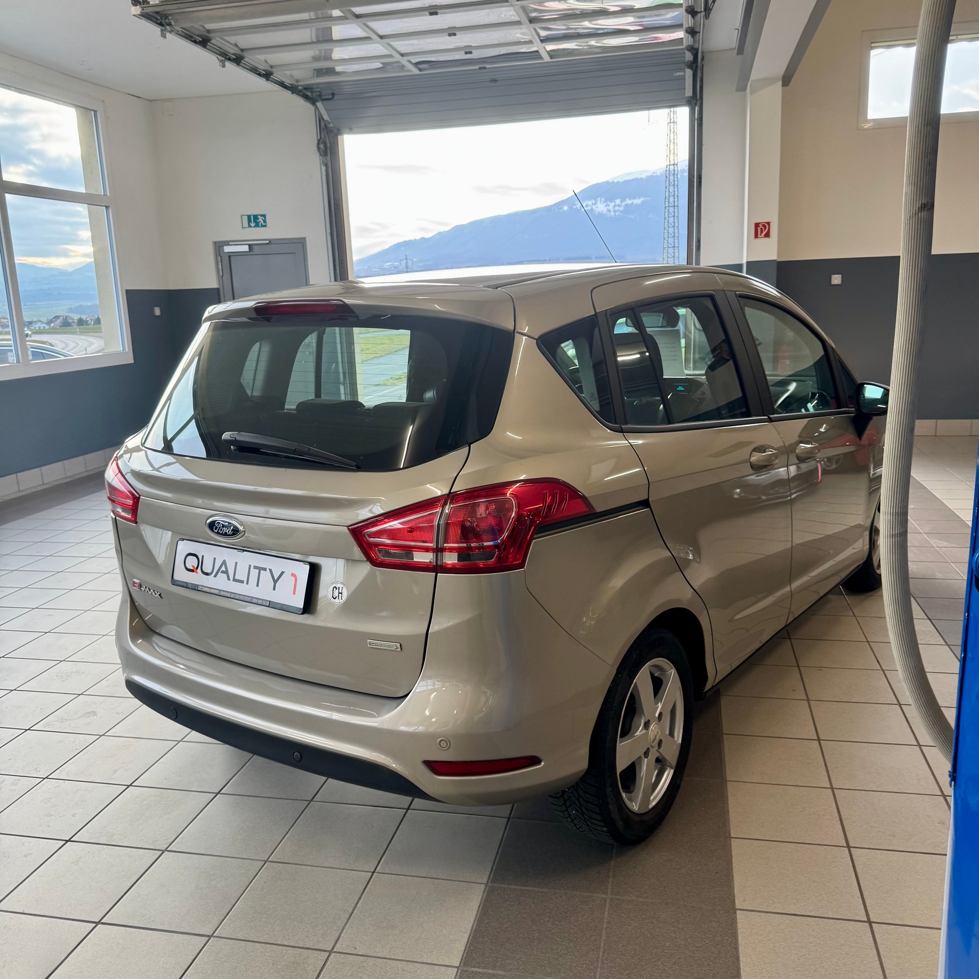 FORD B-Max 1.0 SCTi Titanium-showroom-element-3