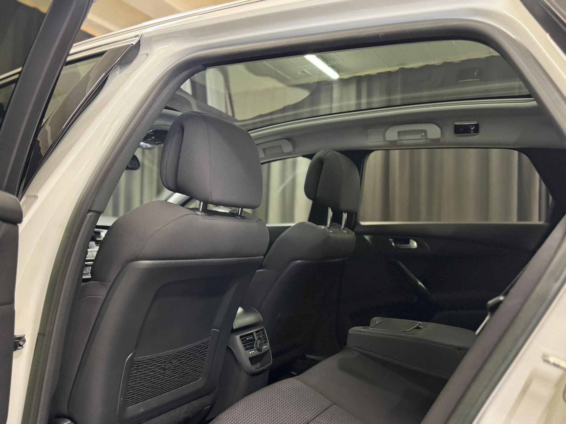 PEUGEOT 508 SW 2.0 HDI Business-image-8