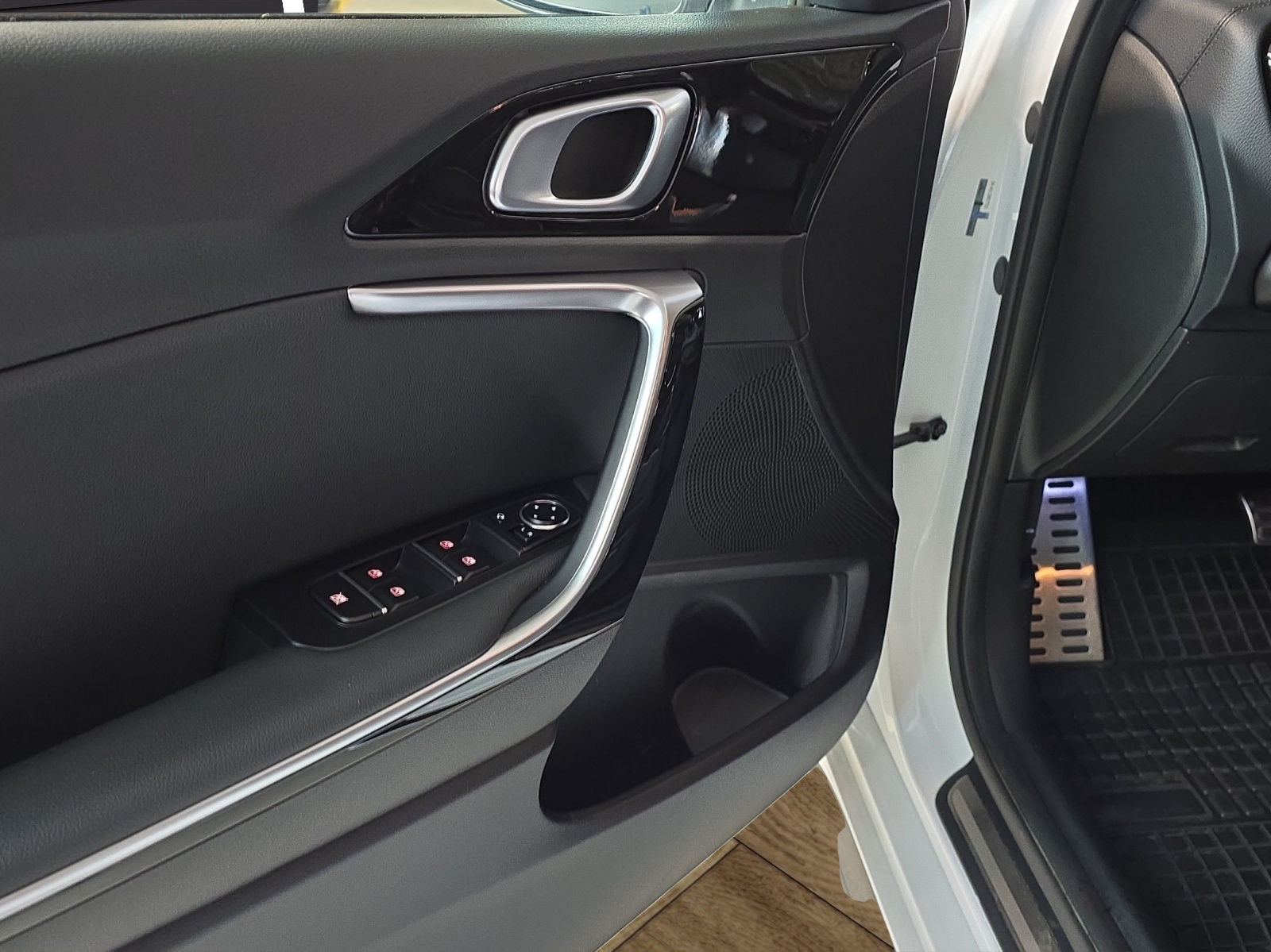 KIA ProCeed 1.5 T-GDi MHEV GT-Line DCT-image-20