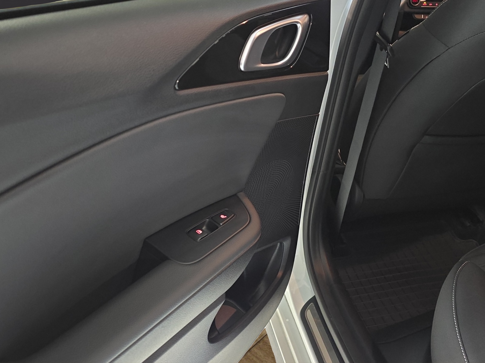 KIA ProCeed 1.5 T-GDi MHEV GT-Line DCT-image-23