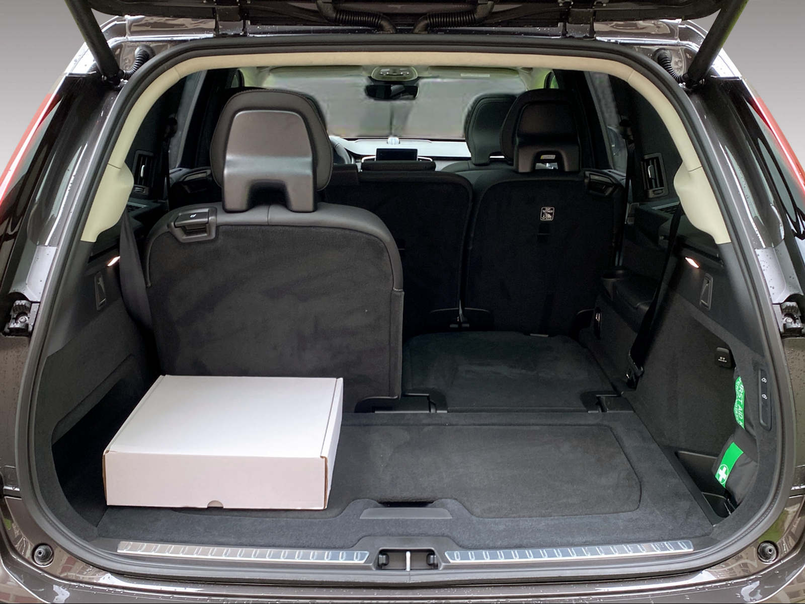 VOLVO XC90 2.0 T8 TE Ultra Bright eAWD-image-16
