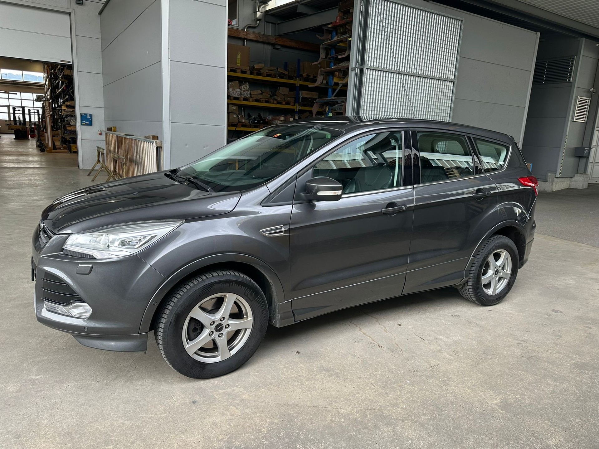 FORD Kuga 2.0 TDCi Titanium 4WD PowerShift-image-2