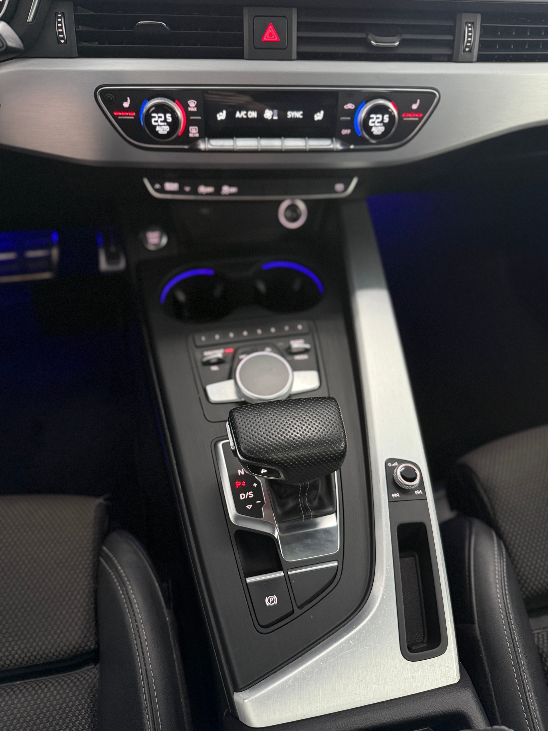 AUDI A5 Sportback 40 TFSI Sport S-tronic-image-11