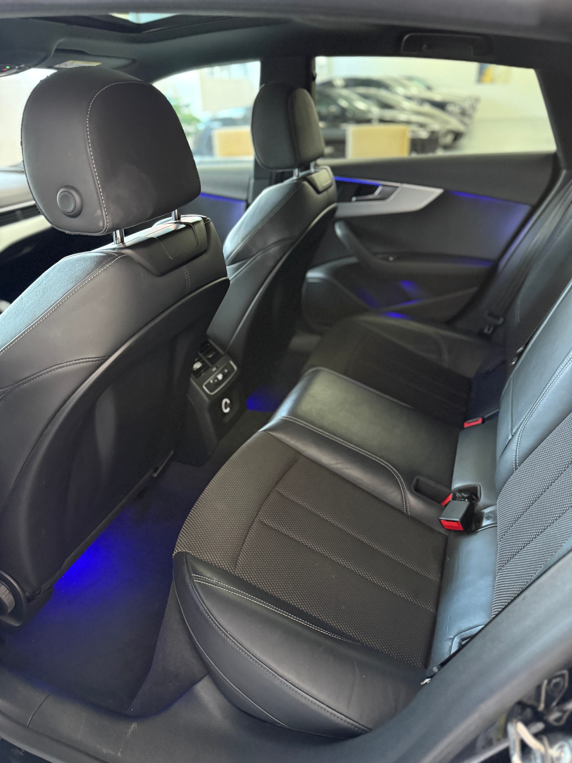 AUDI A5 Sportback 40 TFSI Sport S-tronic-image-12