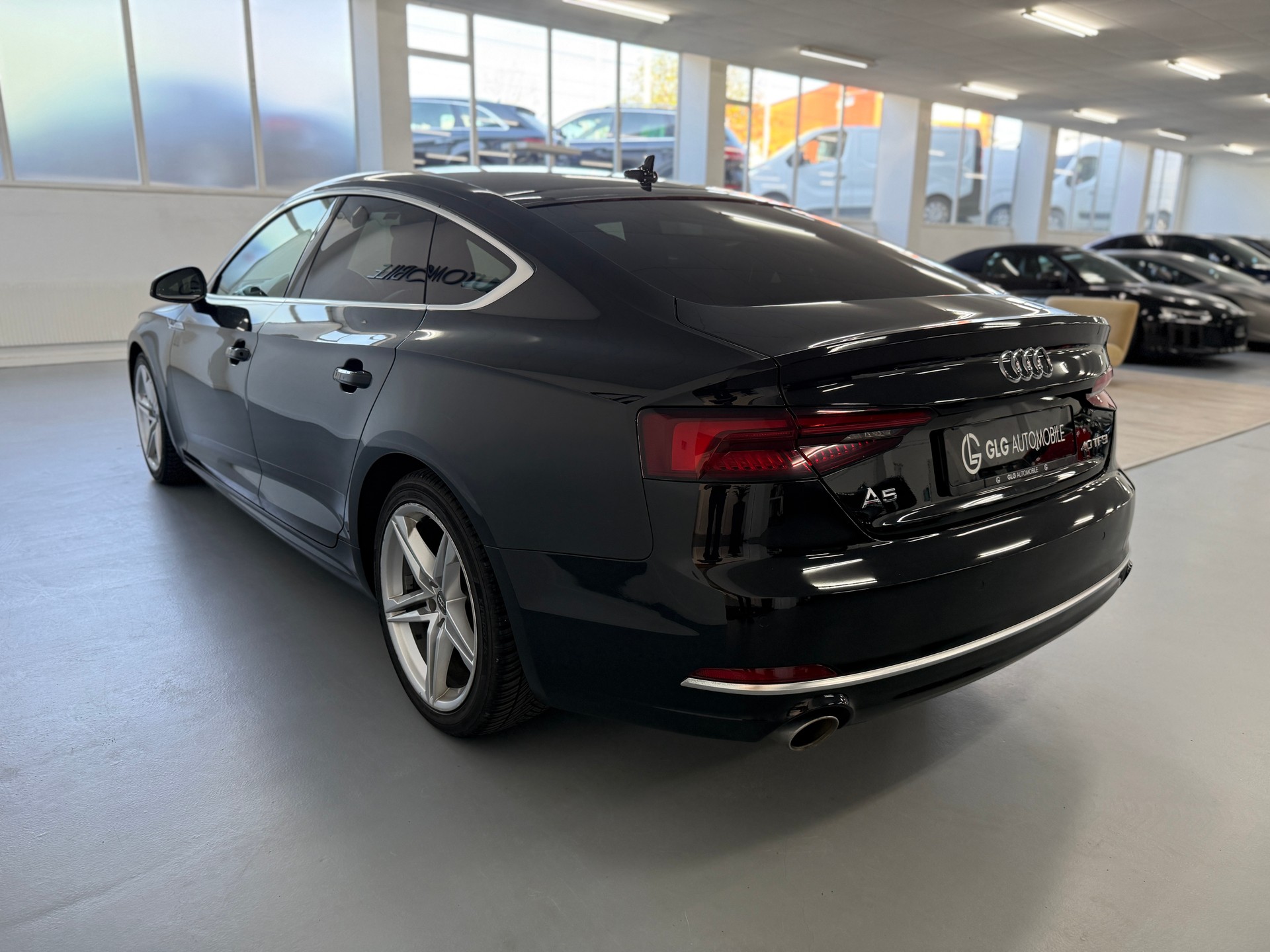 AUDI A5 Sportback 40 TFSI Sport S-tronic-image-5