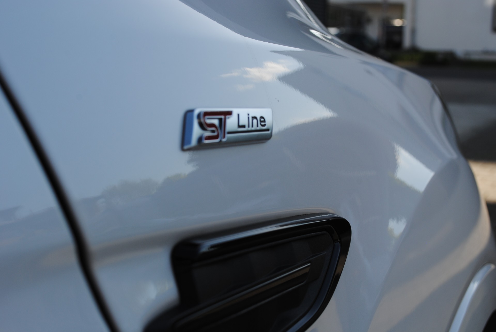 FORD Kuga 2.0 TDCi ST Line 4WD PowerShift-image-19