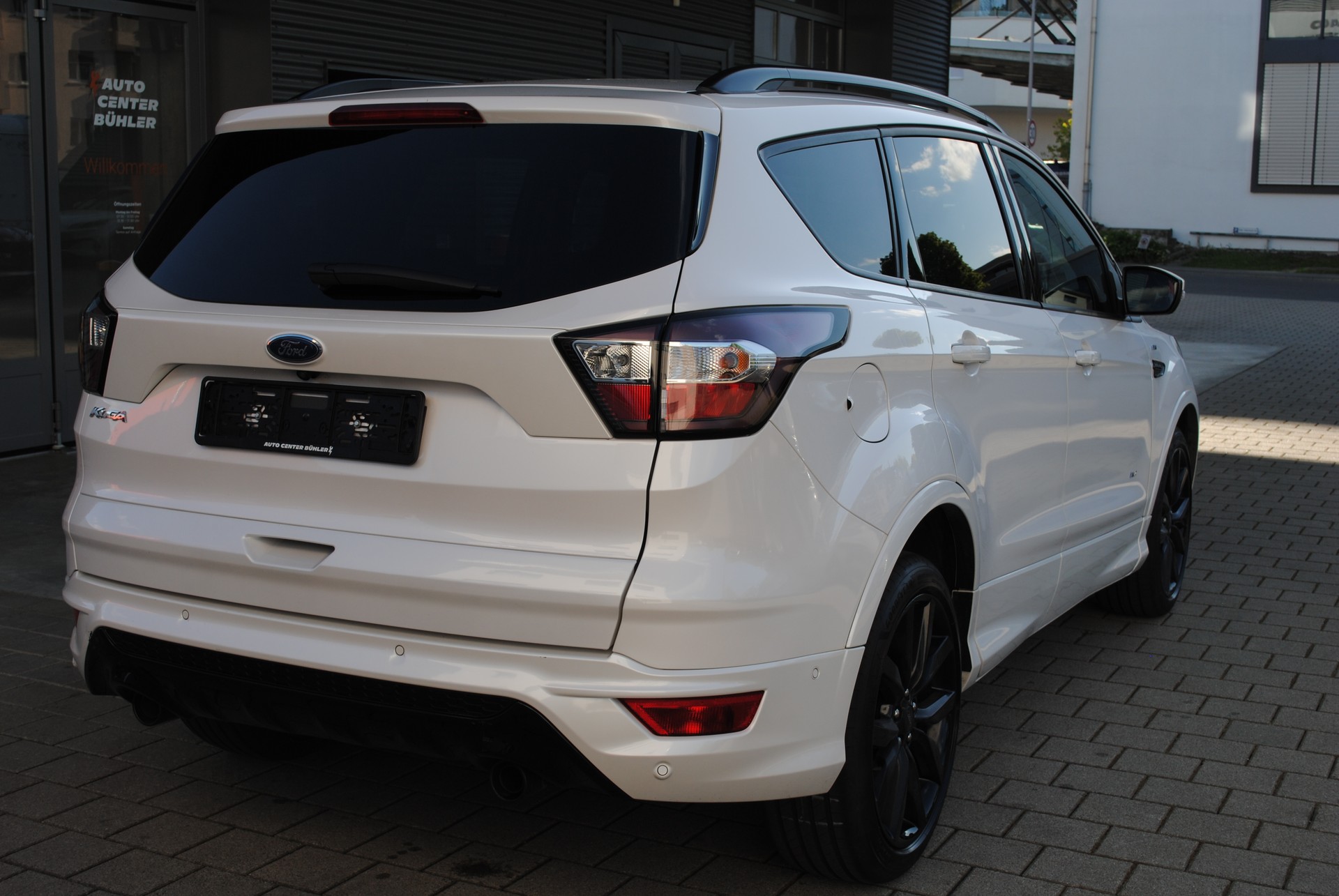 FORD Kuga 2.0 TDCi ST Line 4WD PowerShift-image-6