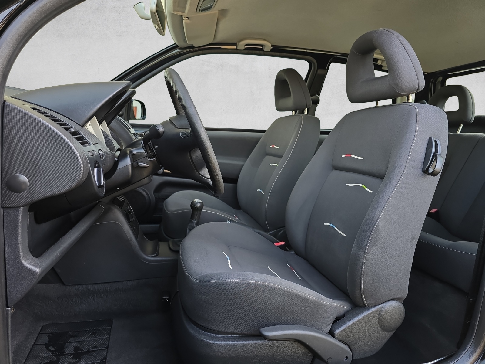 VW Lupo 1.4 75PS Comfortline ABS-image-8