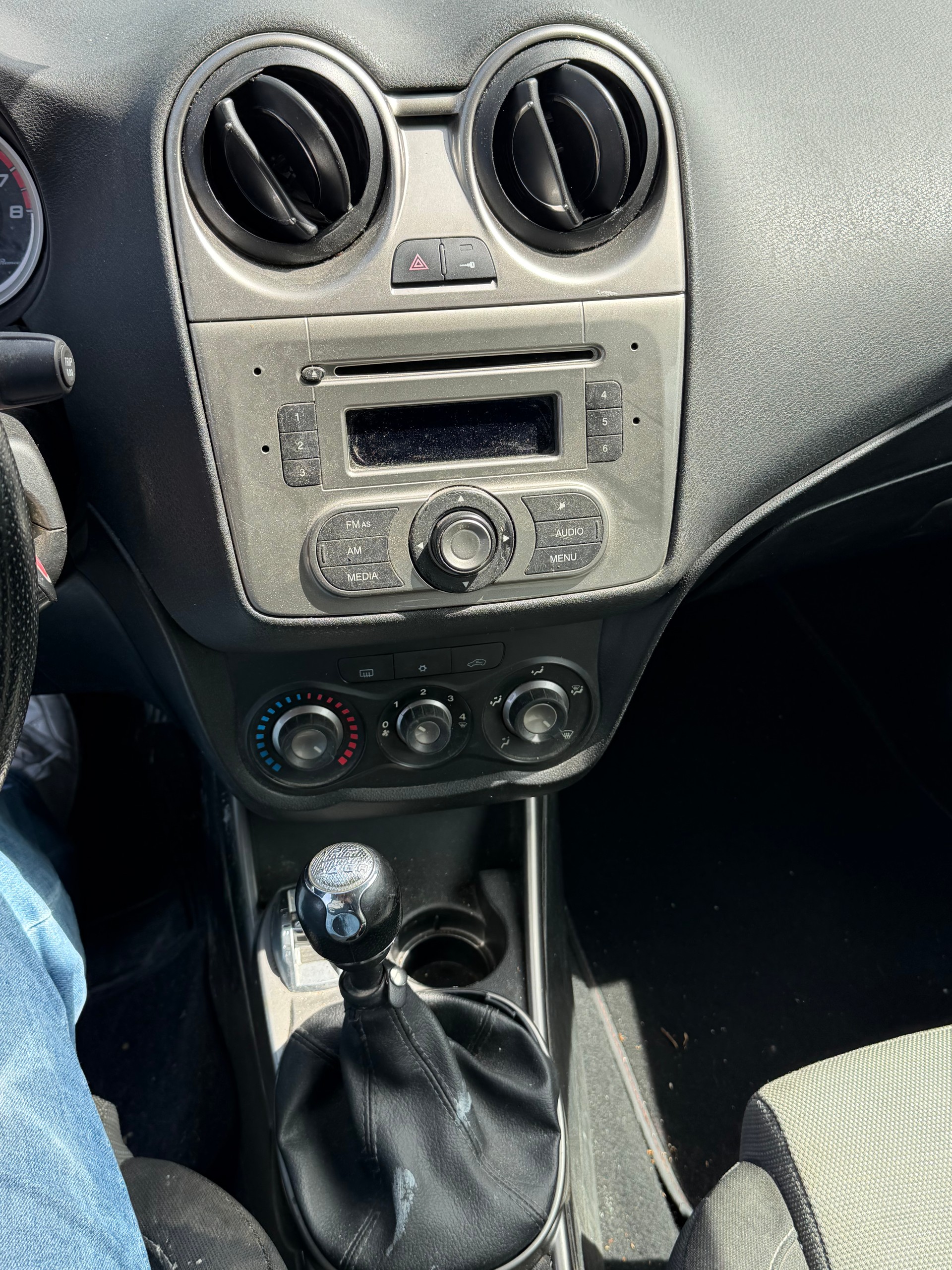ALFA ROMEO MiTo 1.4 (Junior)-image-5