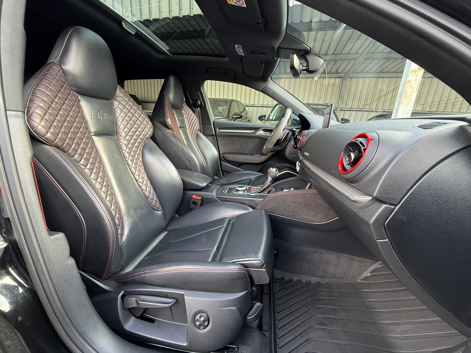 AUDI RS3 Sportback 2.5 TSI quattro S-tronic ***MAXTON DESIGN EXTERIEUR***-image-9