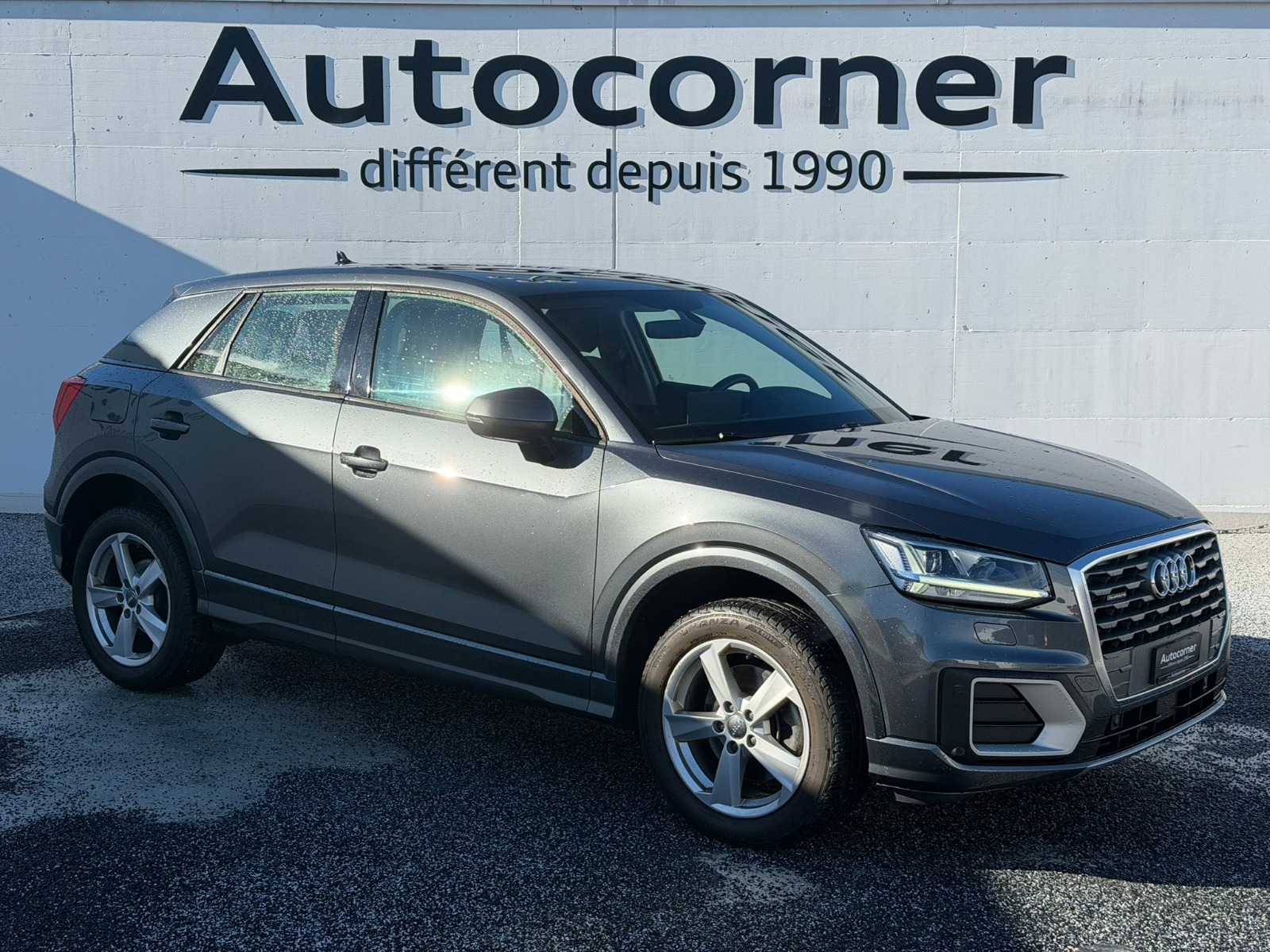 AUDI Q2 2.0 TFSI sport quattro S-tronic-showroom-element-2