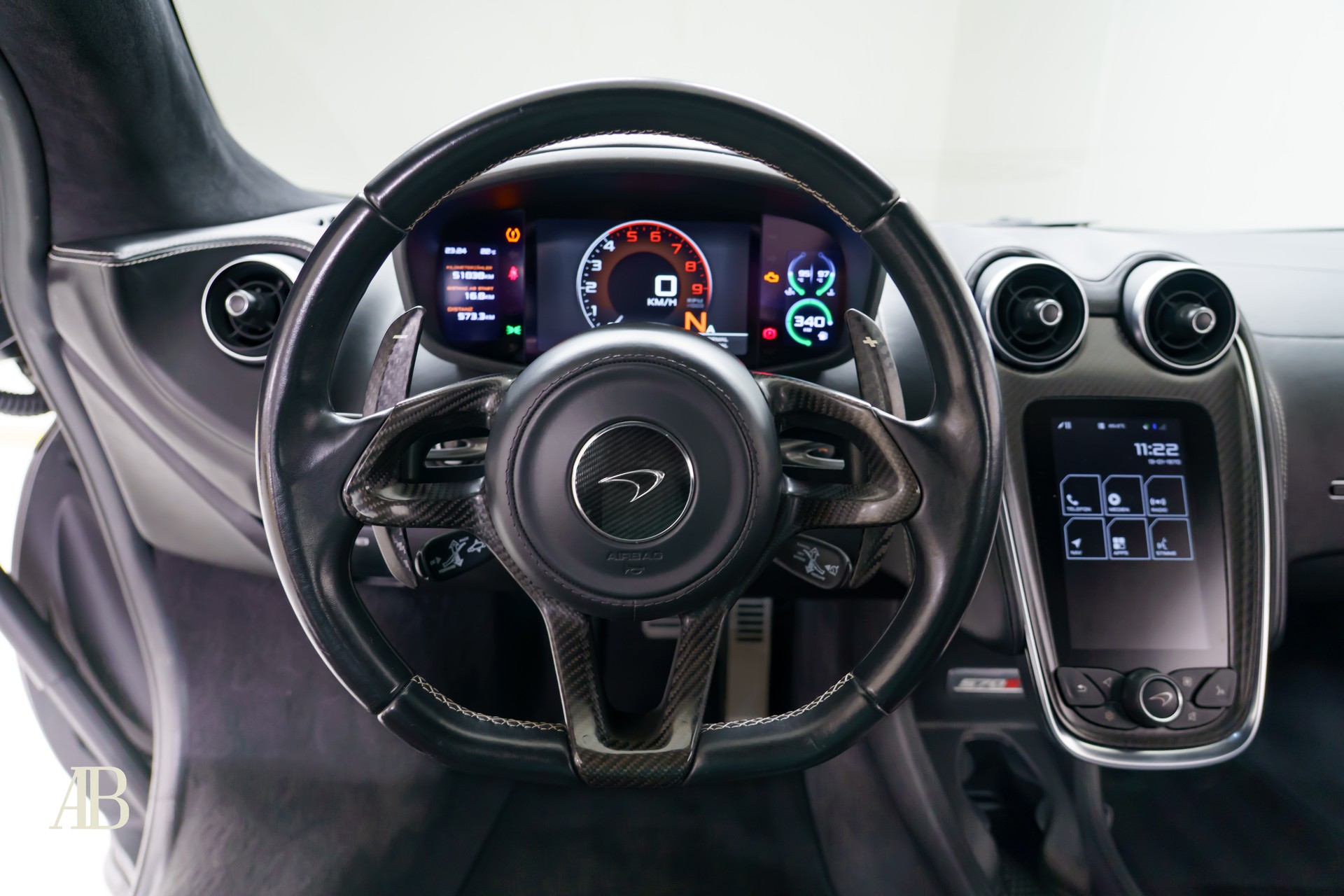 McLAREN 570S Coupé 3.8 V8 SSG-image-12