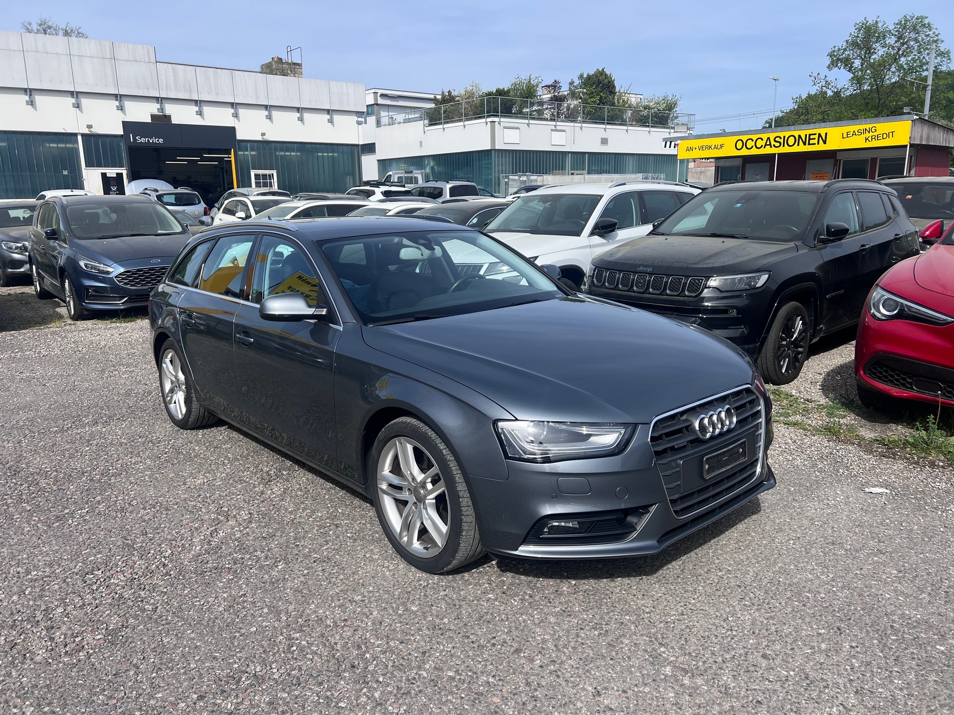 AUDI A4 Avant 2.0 TFSI quattro s-tronic-showroom-element-1