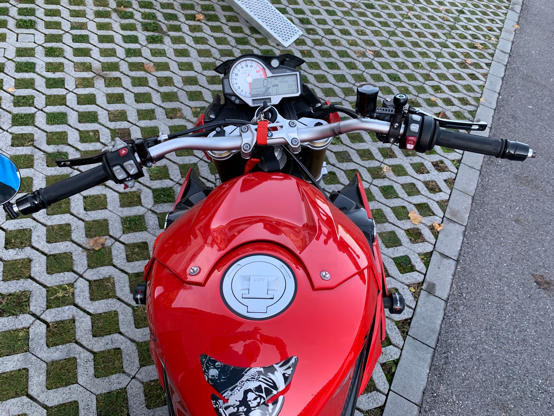 BMW S 1000 R ABS-image-1