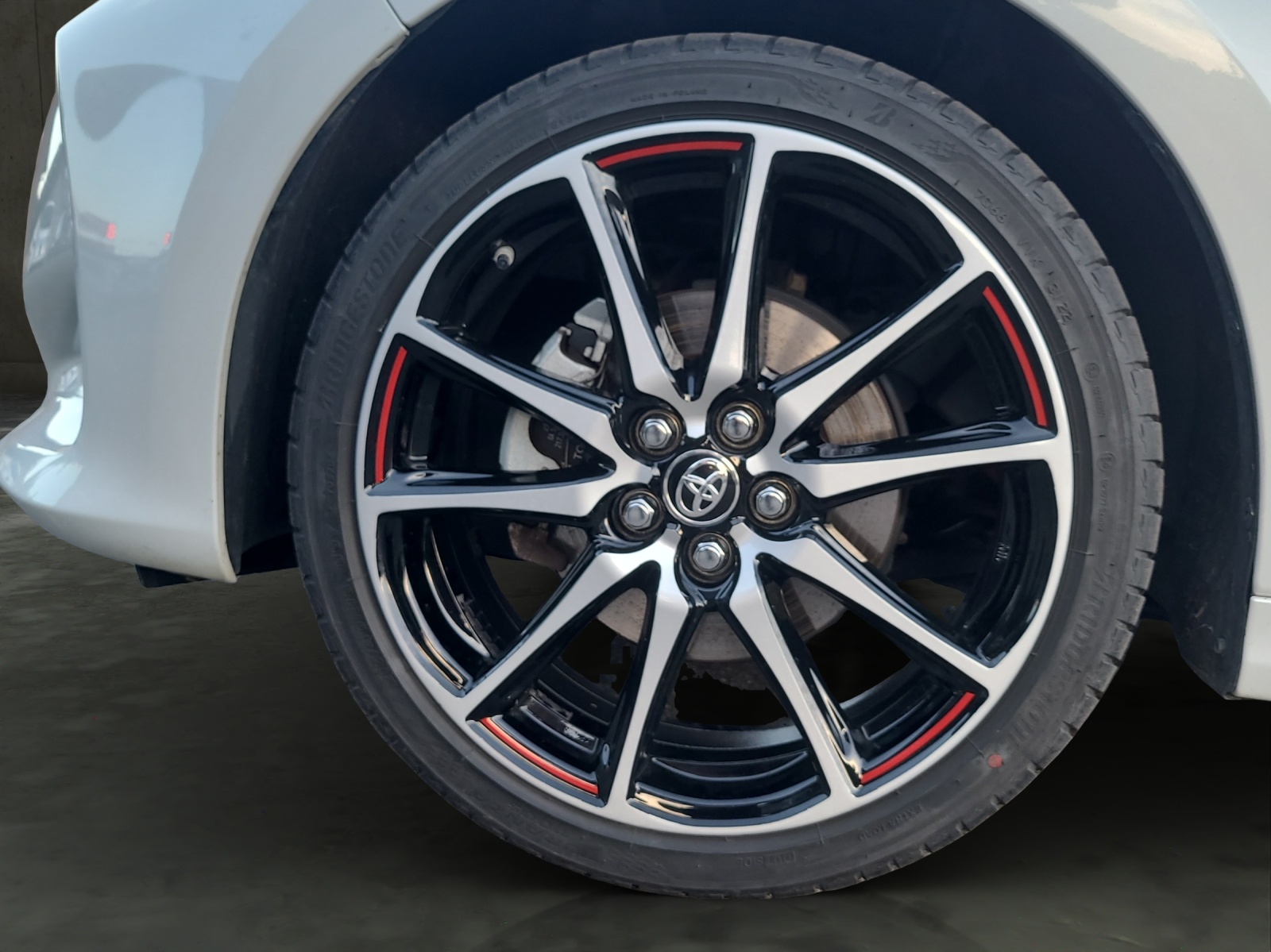 TOYOTA Yaris 1.5 GR Sport e-CVT-image-20