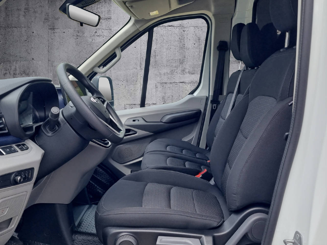 MAXUS Deliver 9 Kaw. L3H2 2.0 TD Luxury-image-4