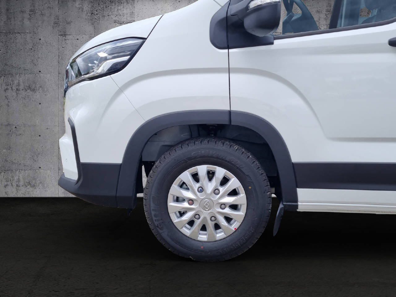 MAXUS Deliver 9 Kaw. L3H2 2.0 TD Luxury-image-9