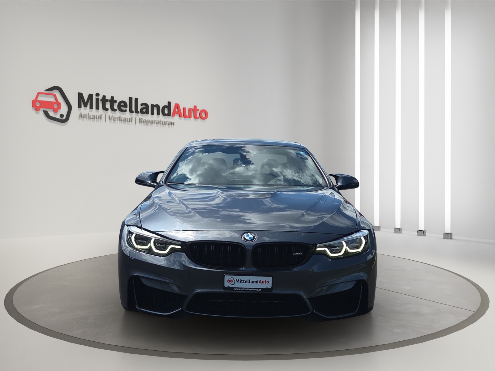 BMW M4 Cabriolet Drivelogic M Competition-showroom-element-1