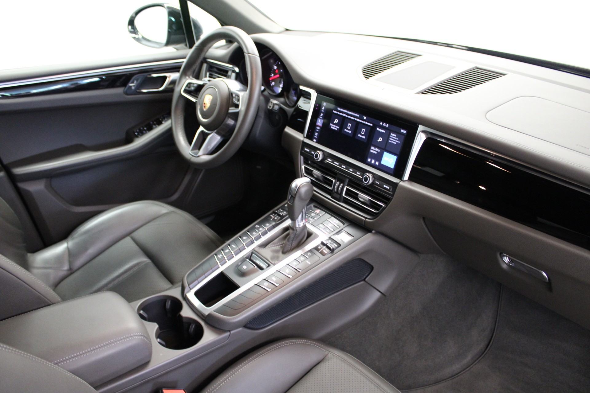 PORSCHE Macan S PDK-image-5