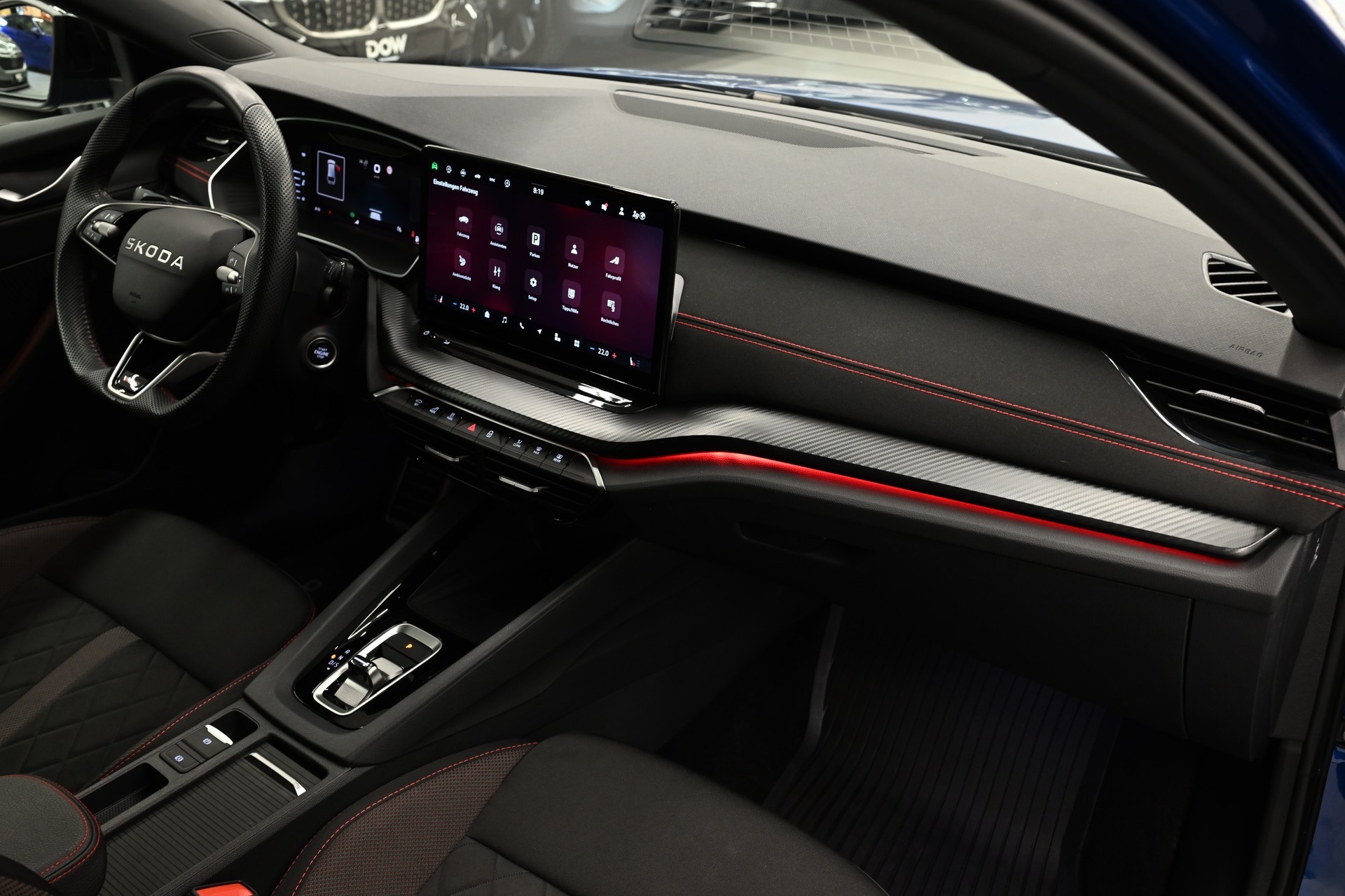 SKODA Octavia Combi 2.0 TSI RS DSG-image-13