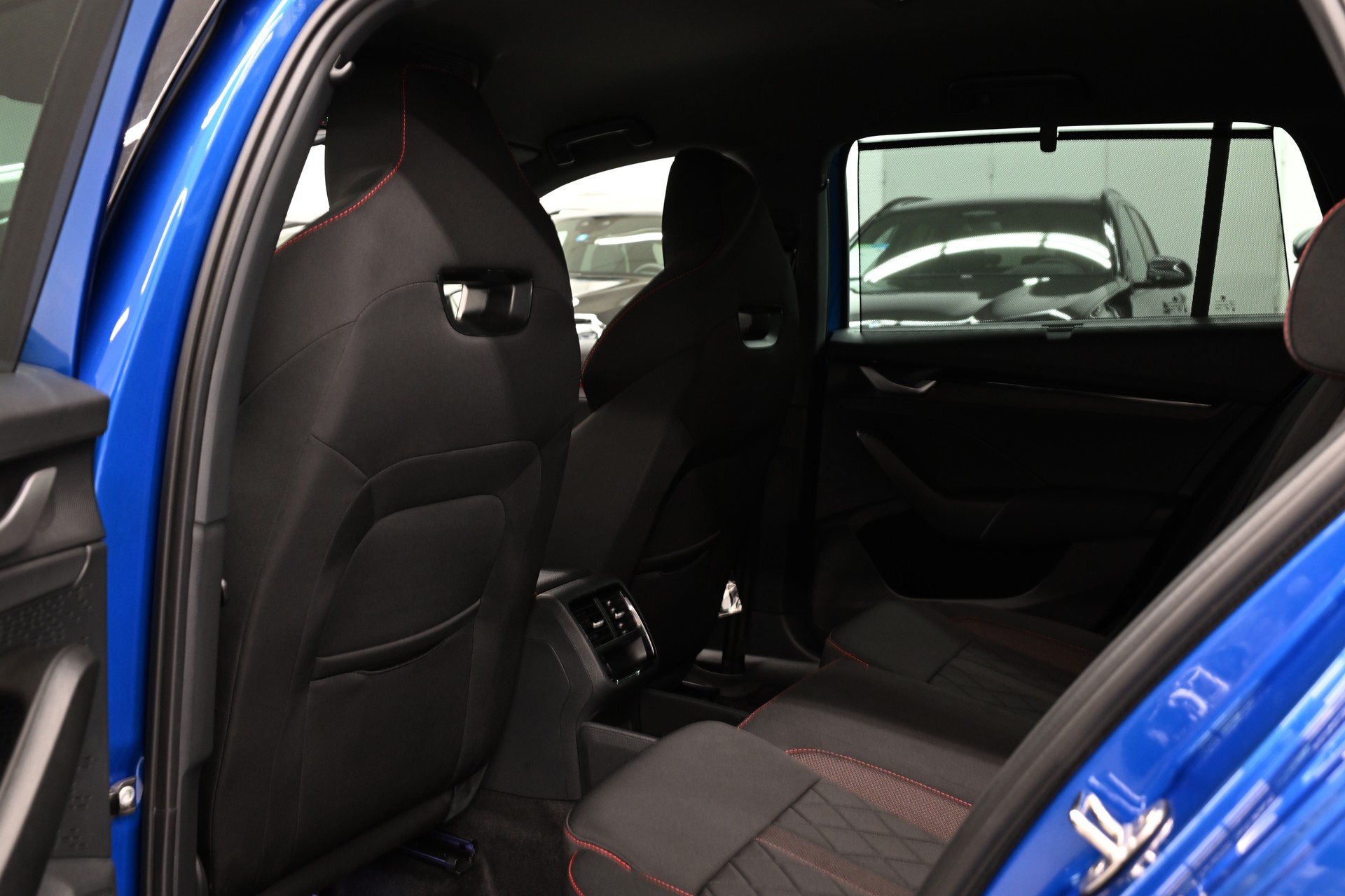 SKODA Octavia Combi 2.0 TSI RS DSG-image-19