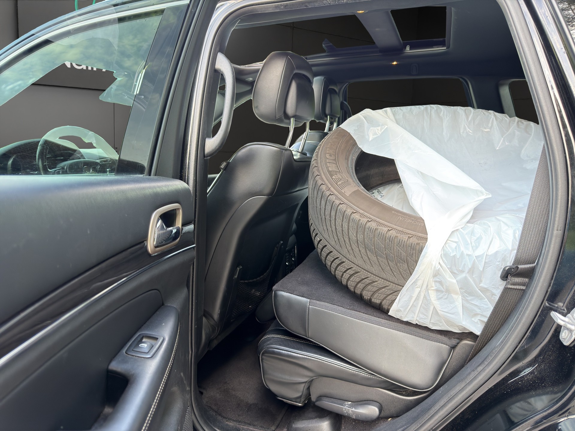 JEEP Grand Cherokee 3.0 CRD Overland Automatic-image-19