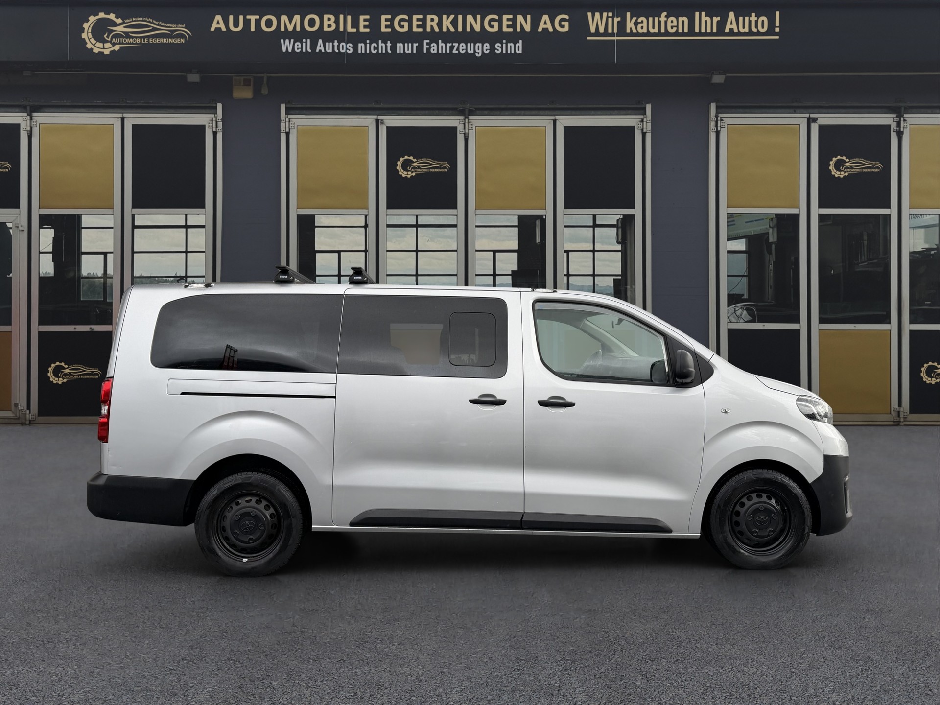 TOYOTA Proace Verso 2.0 D-4D 4x4 Trend Long-showroom-element-3