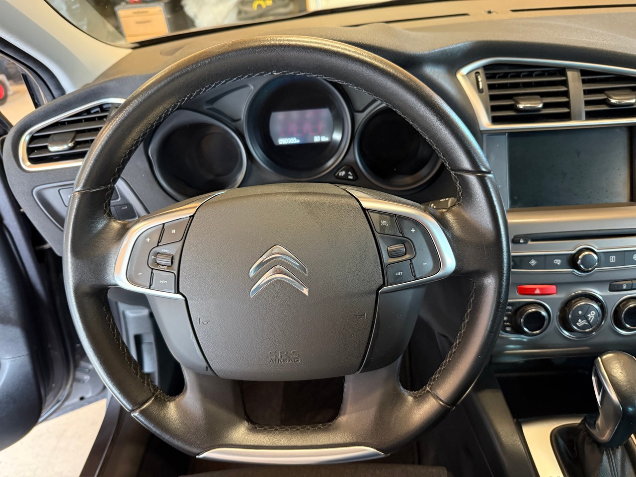 CITROEN C4 1.2 Pure Tech Feel Edition Automatic-image-9