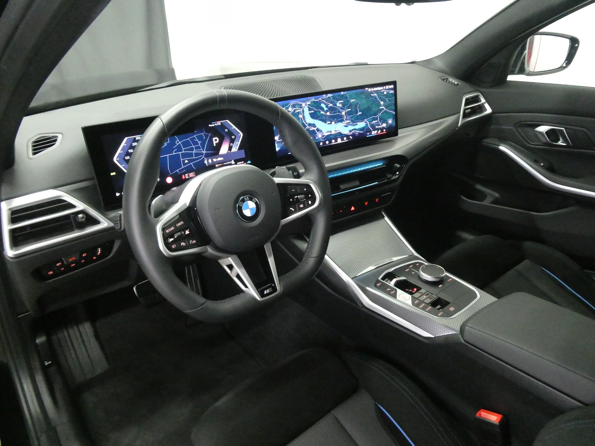 BMW 330i Touring xDrive Steptronic M Sport - Live Cockpit - Navi - Kamera - 245 PS-image-8