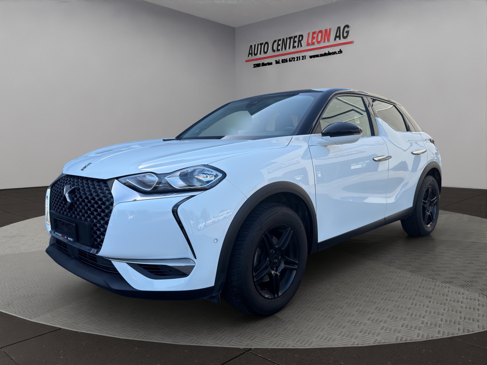DS AUTOMOBILES DS 3 Crossback 1.2 PureTech Bastille-showroom-element-1