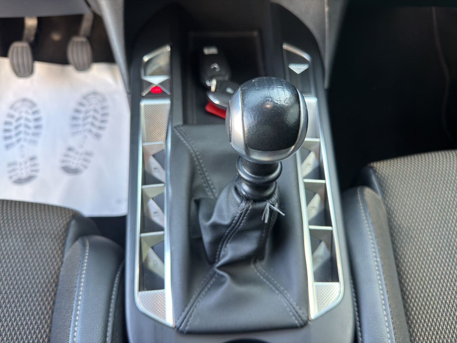 DS AUTOMOBILES DS 3 Crossback 1.2 PureTech Bastille-image-27
