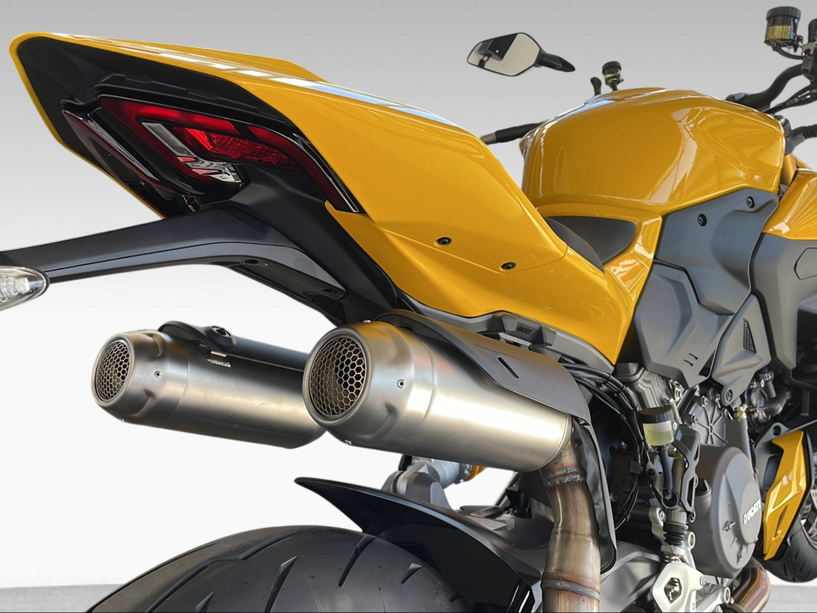 DUCATI 890 Streetfighter V2 S ABS-image-8