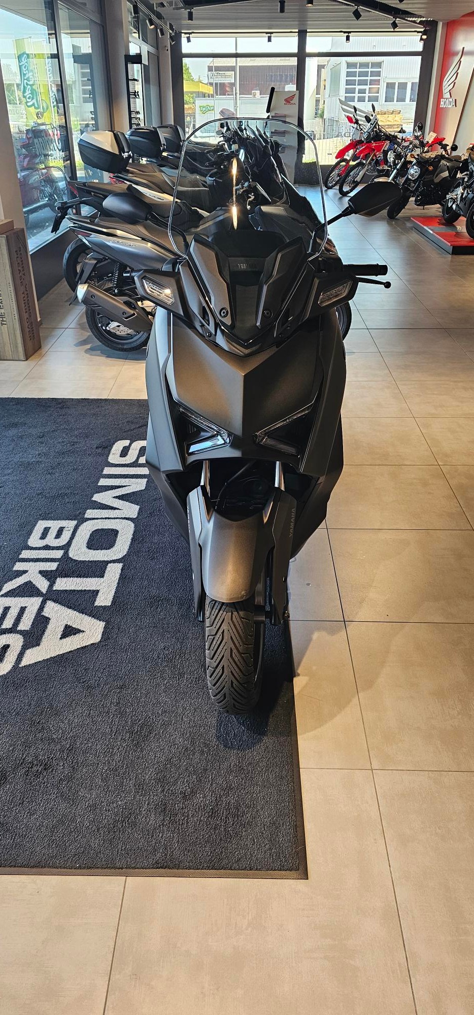 YAMAHA YP125RA-image-2