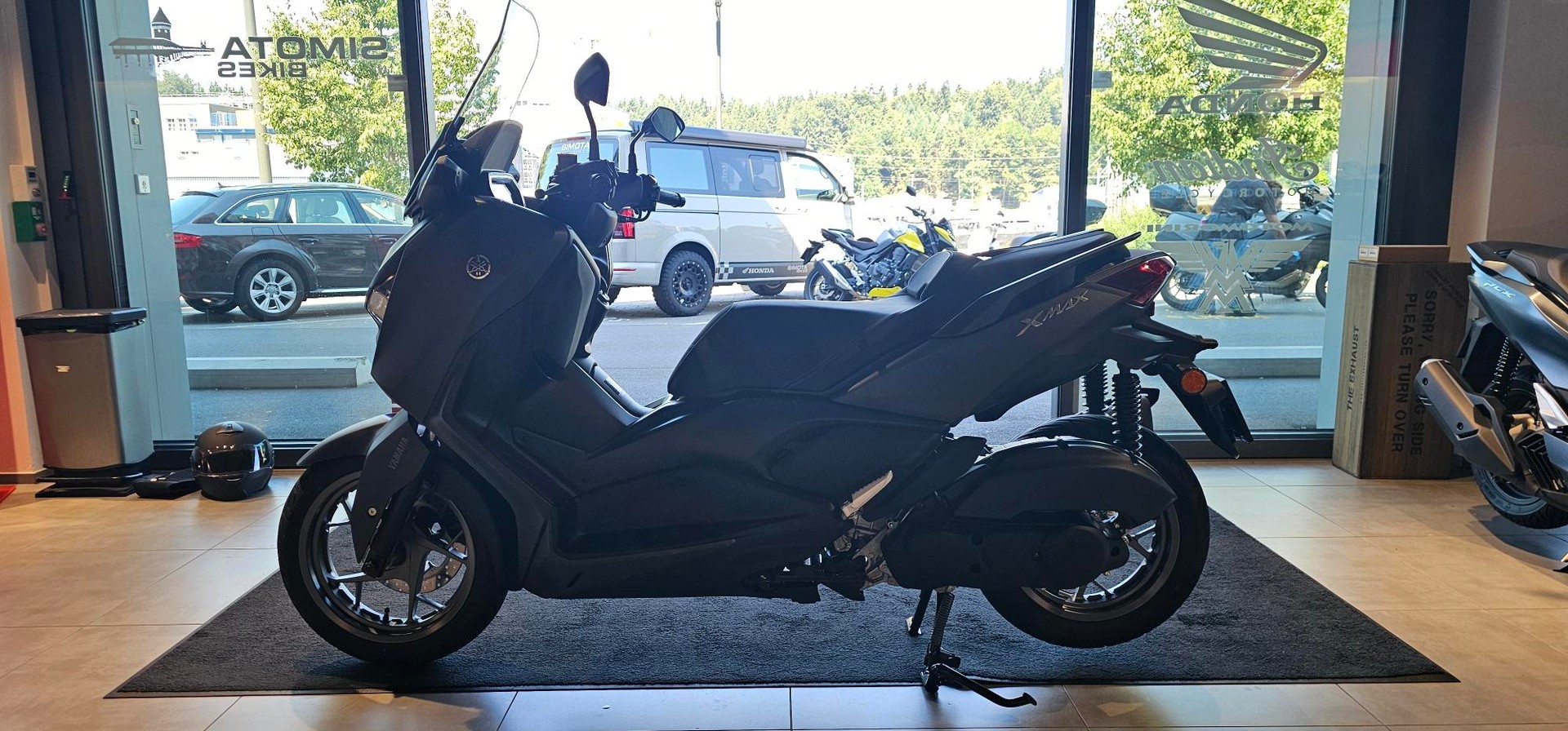 YAMAHA YP125RA-image-1