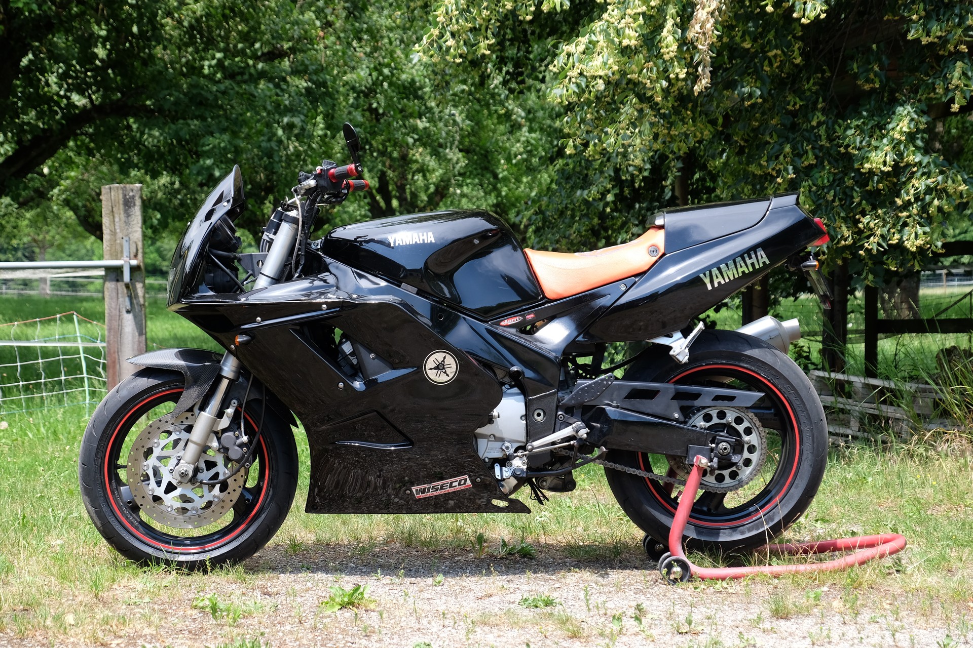 YAMAHA FZR 1000 Ex up USD-image-1