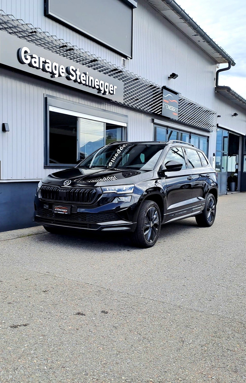 SKODA Karoq 1.5 TSI ACT SportLine DSG-image-1
