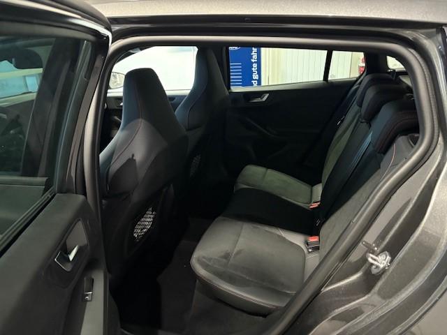 FORD Focus Station Wagon 1.0i EcoB Hybrid 155 ST-Line X-image-5