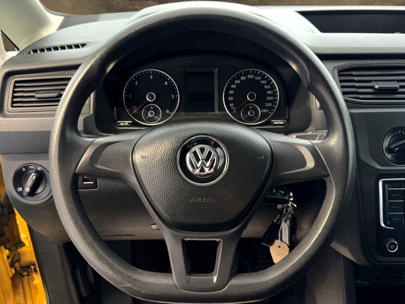VW Caddy 2.0 TDI Trendline 4Motion-image-11