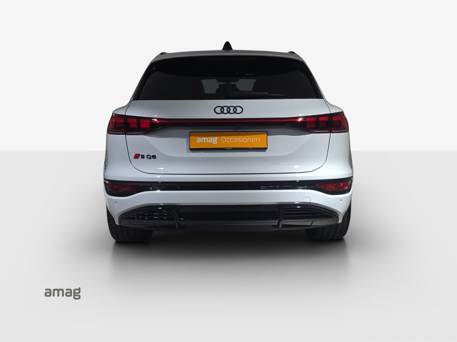 AUDI SQ6 e-tron quattro-image-4