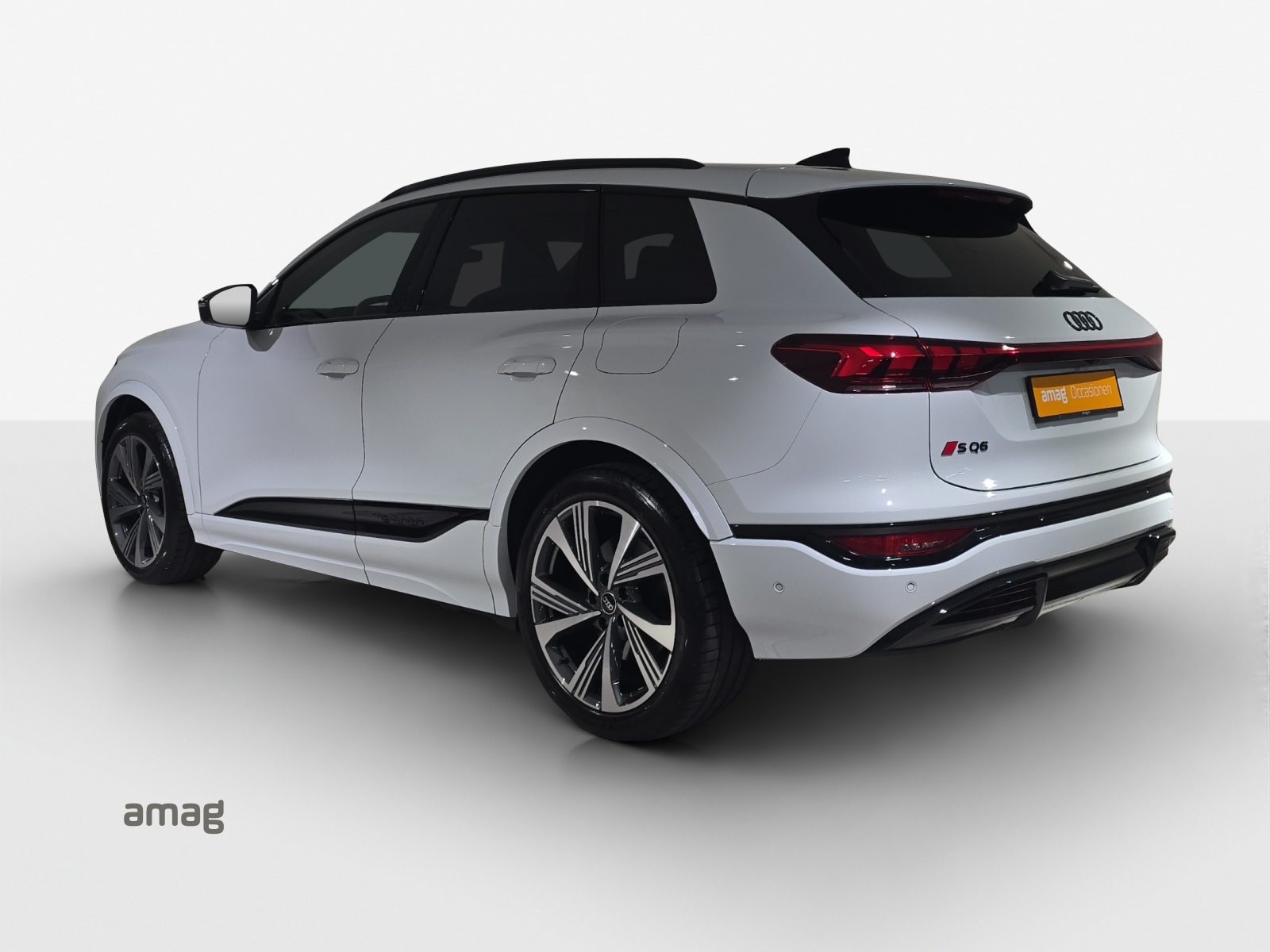 AUDI SQ6 e-tron quattro-image-2