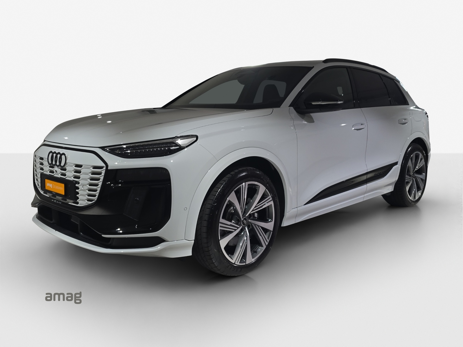 AUDI SQ6 e-tron quattro